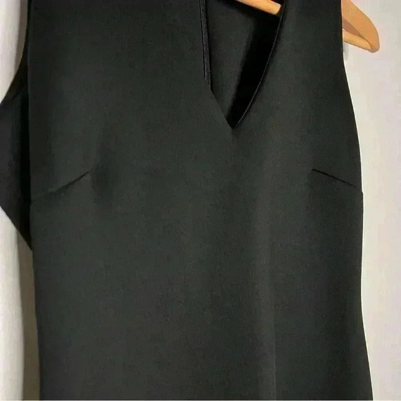 Calvin Klein V Neck Black Sheath Stretchy Mini Dress, Size Small EUC - Picture 2 of 4